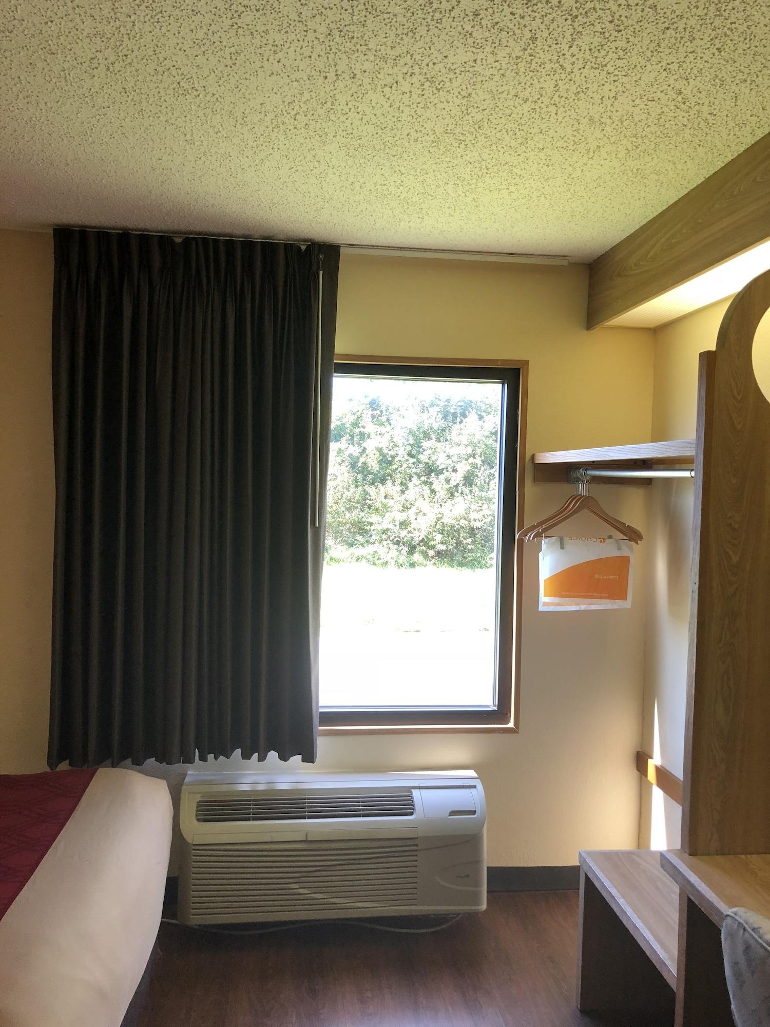 Econo Lodge Лондон Екстериор снимка