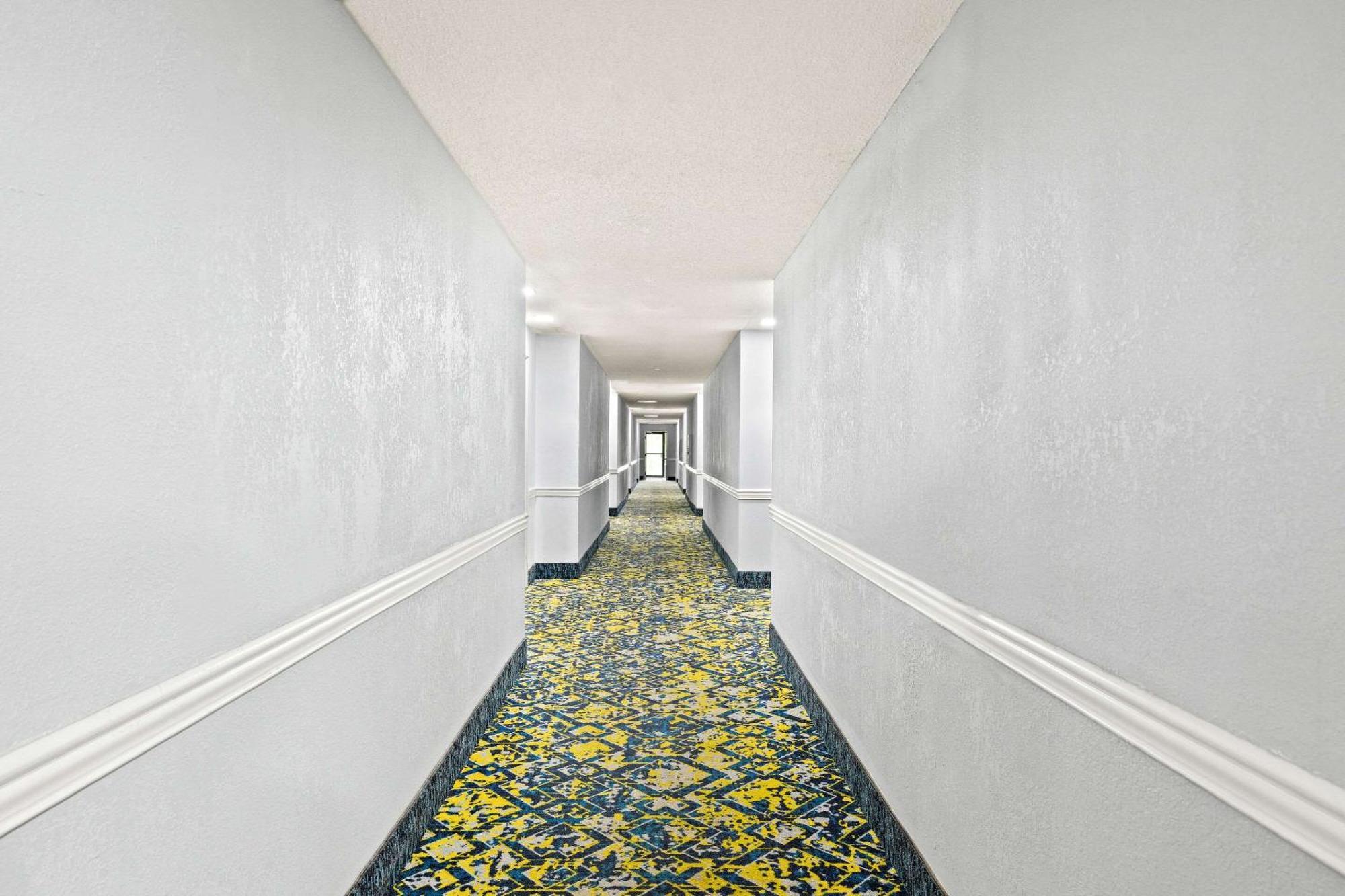 Econo Lodge Лондон Екстериор снимка