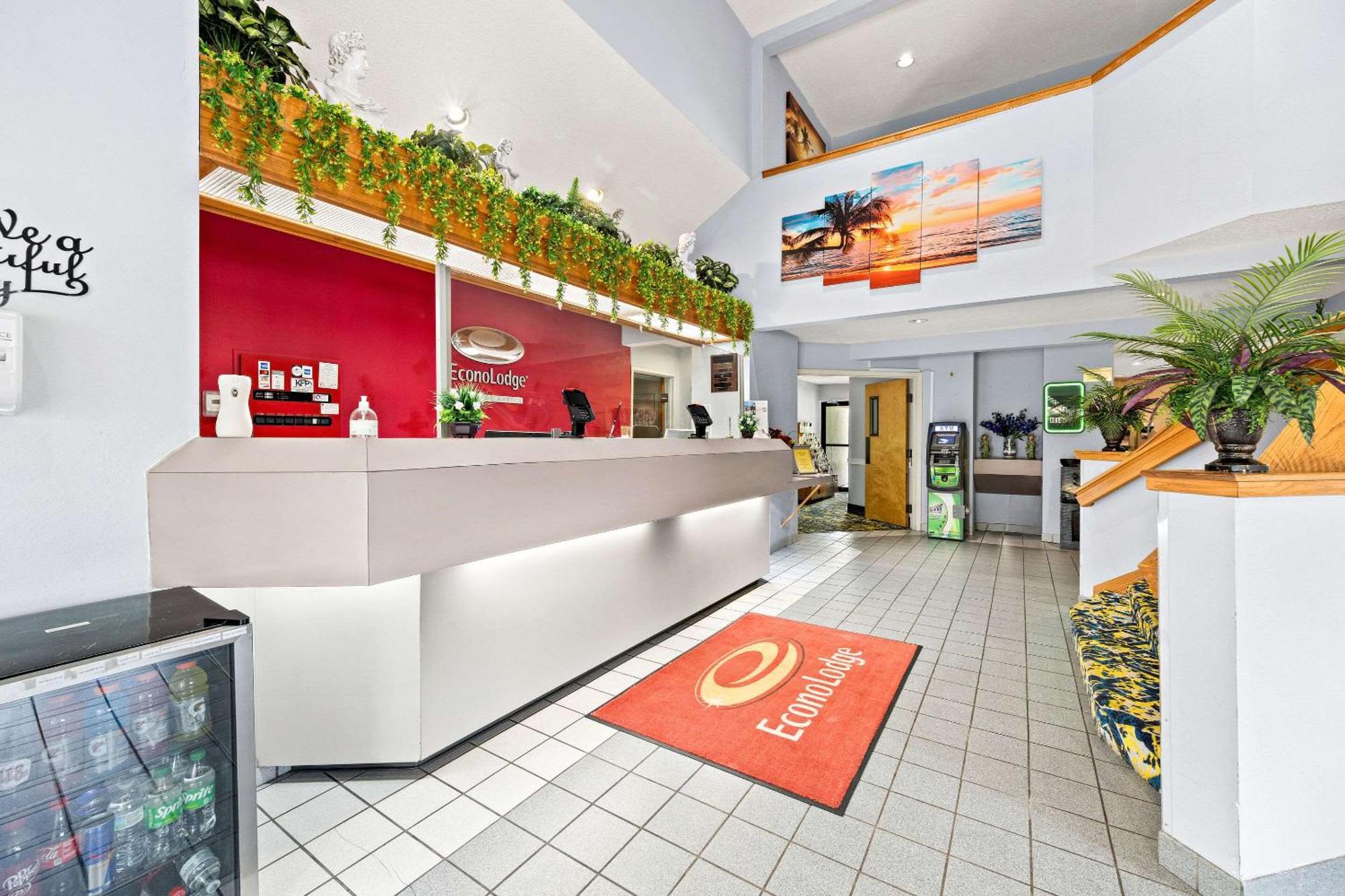 Econo Lodge Лондон Екстериор снимка