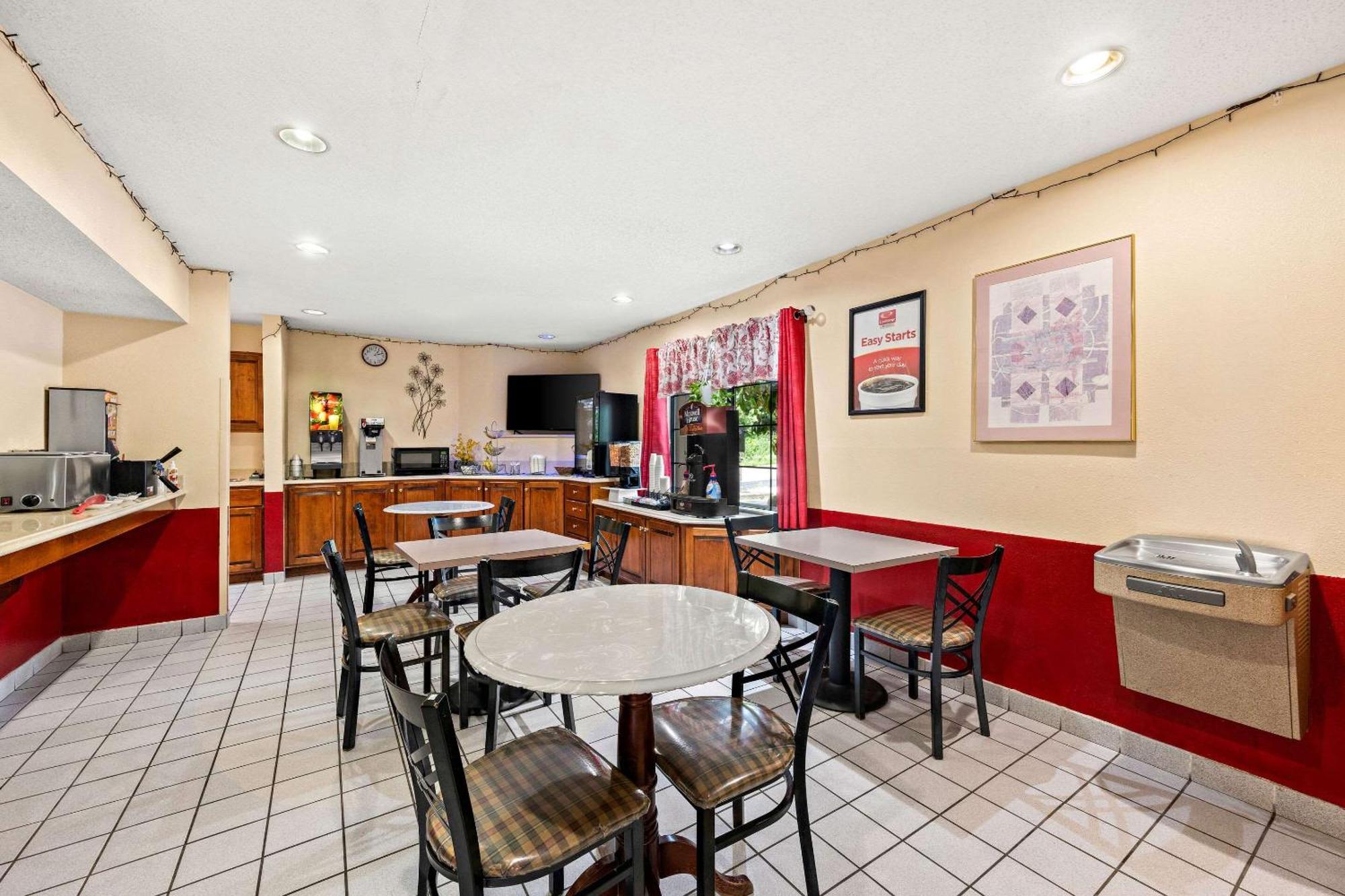 Econo Lodge Лондон Екстериор снимка