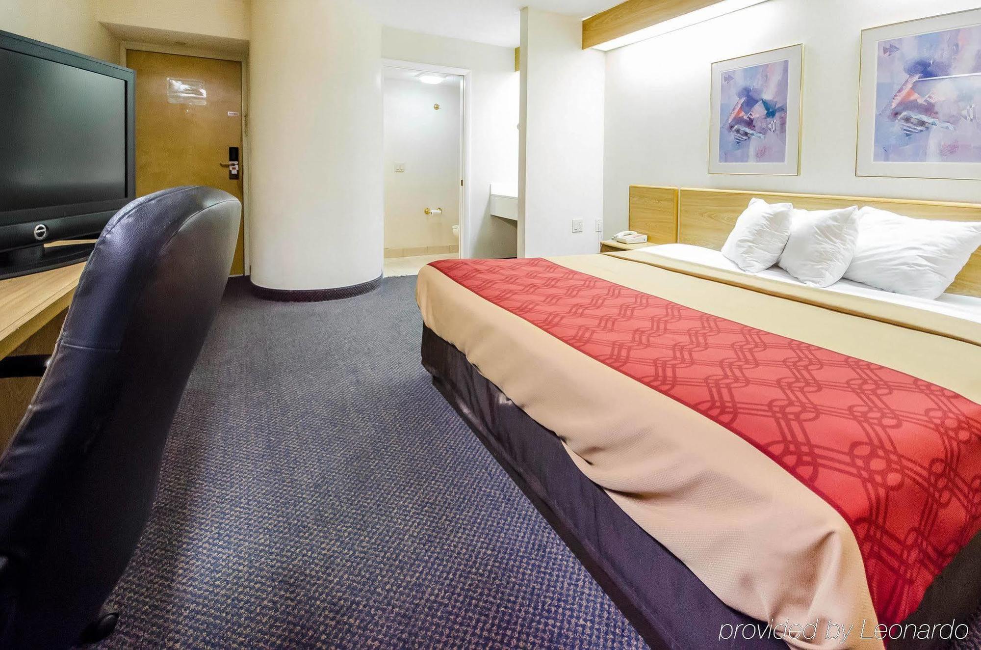 Econo Lodge Лондон Екстериор снимка